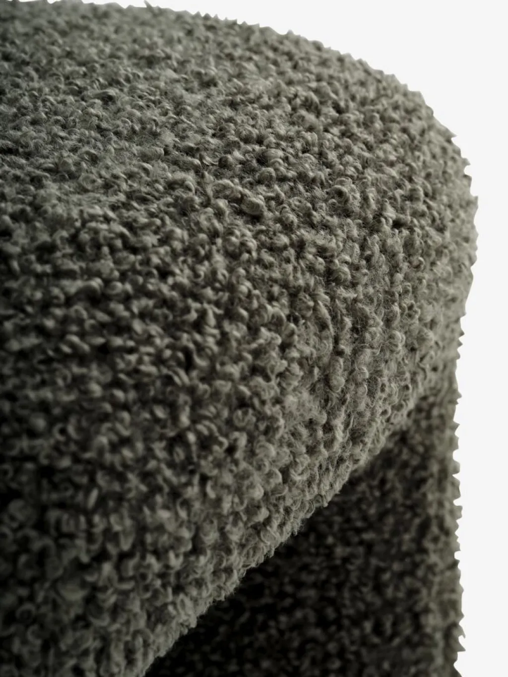 Pufs|Pufs>JYSK ANDSTPuf ANDST 46x38 tela de felpa verde oliva