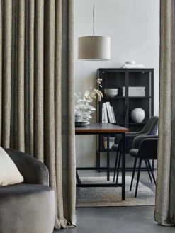 Cortinas Gruesas><noscript><img width=