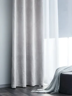 Cortinas Gruesas><noscript><img width=