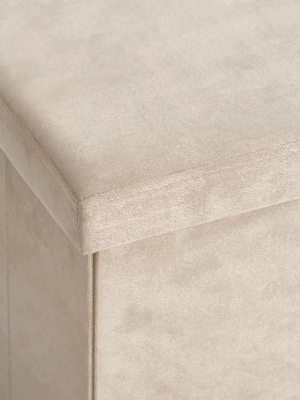 Pufs|Pufs>JYSK AUNINGPuf AUNING 76x38 con almacenaje terciopelo arena oscuro