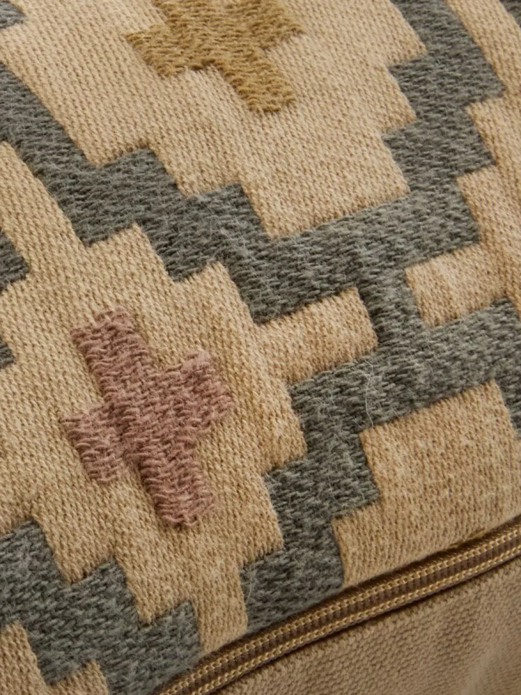 Cojines>JYSK BANKSIACojín BANKSIA 35x50 marrón claro/gris