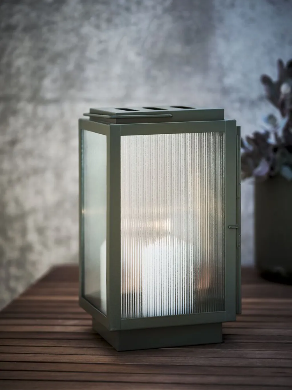 Iluminación Exterior>JYSK BRUMBASSEFarol BRUMBASSE A15xL16xA28cm verde oliva