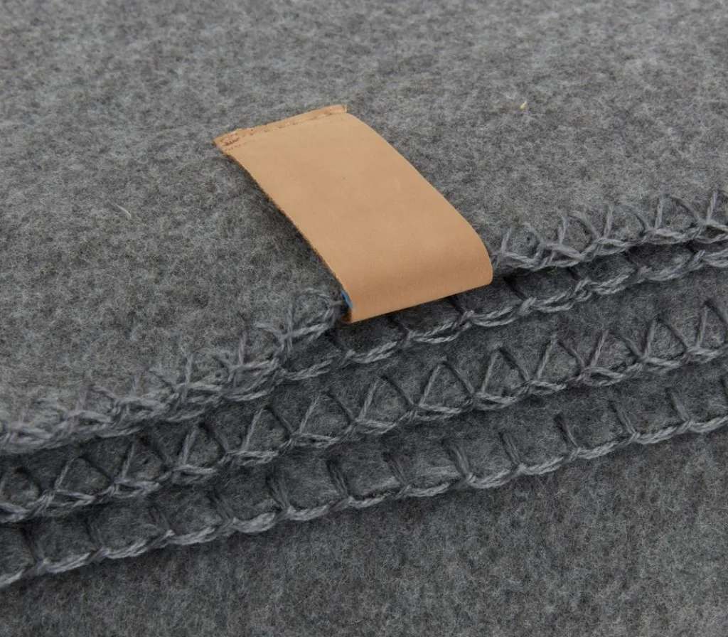 Mantas>JYSK DAGLILJEManta de forro DAGLILJE 130x170 gris oscuro Gris melange oscuro