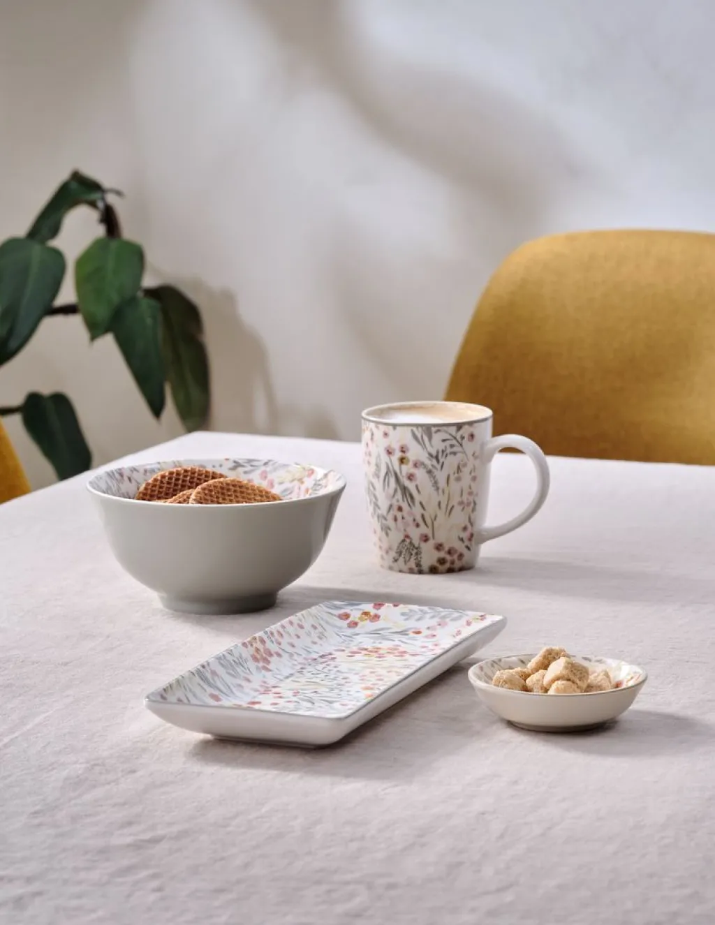 Platos, Boles Y Cubiertos>JYSK EMILBol EMIL Ø16xA8cm con flores