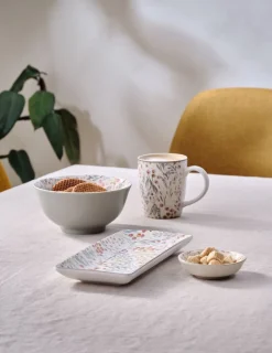 Vasos Y Tazas>JYSK EMILTaza EMIL Ø8xA10cm 35cl con flores