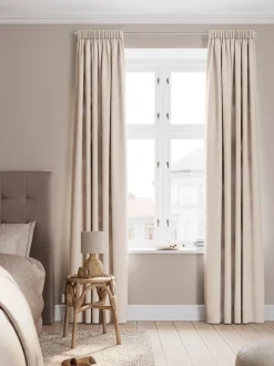 Cortinas Gruesas><noscript><img width=