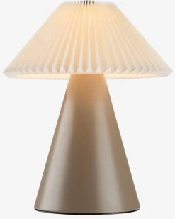 Iluminación Decorativa>JYSK ESMUNDLámpara a pilas ESMUND 16xA21cm marrón/blanco temporizador