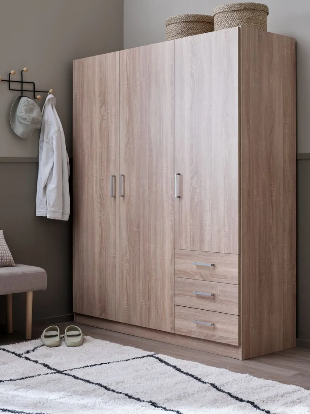 Armarios|Todos Los Armarios>JYSK FANDRUPArmario FANDRUP 145x176 3 puertas 3 cajones color roble cl Roble claro