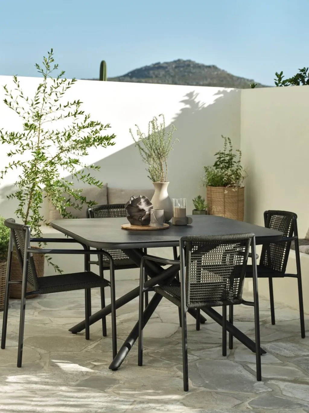 Conjuntos Mesa Y Sillas De Jardín>JYSK GOTHENBURG + KRISTIANSTADMesa GOTHENBURG L120 gris + 4 sillas KRISTIANSTAD verde