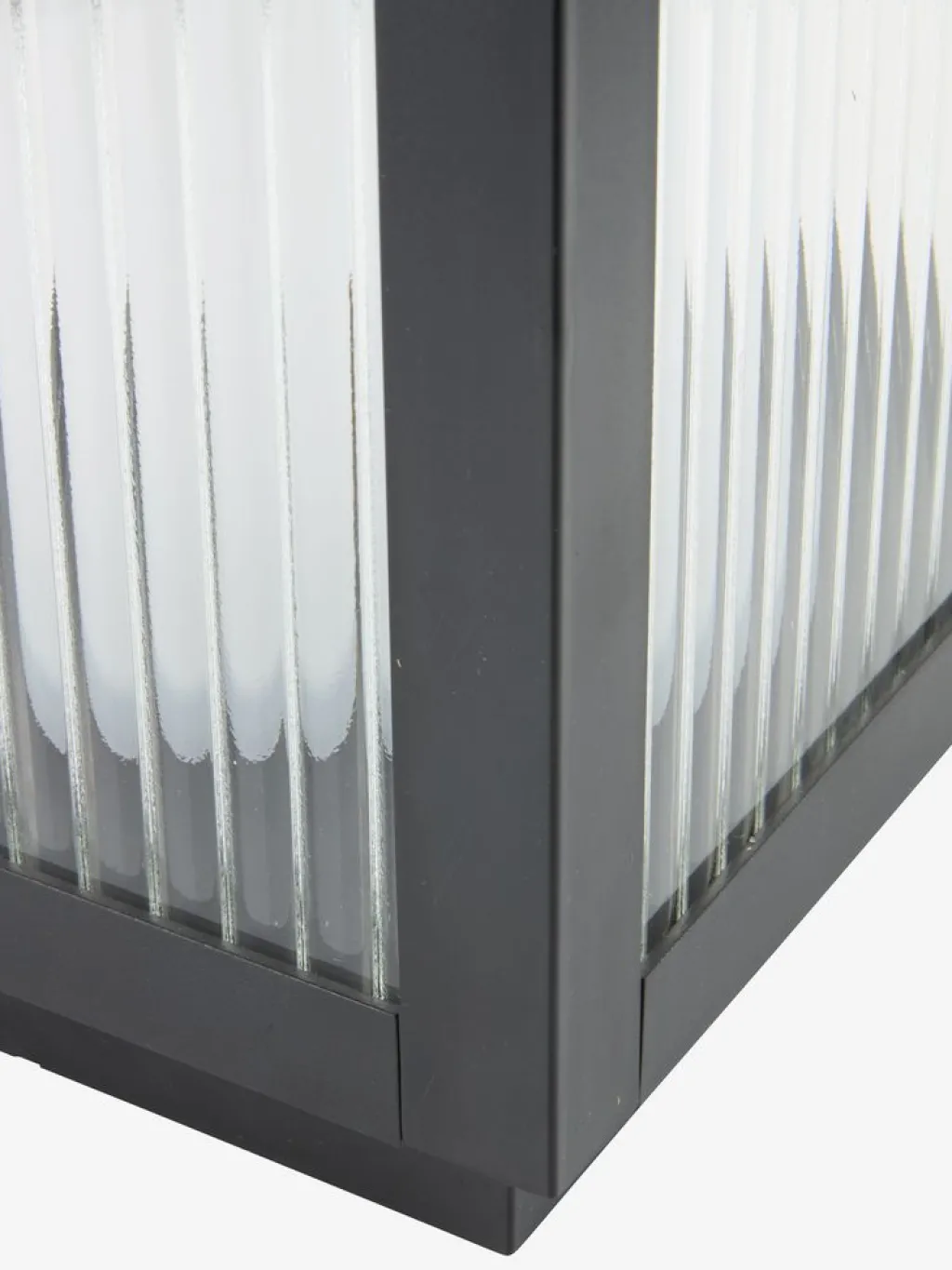 Iluminación Exterior>JYSK GULDSMEDFarol ULDSMED A22xL22xA48cm con LED negro