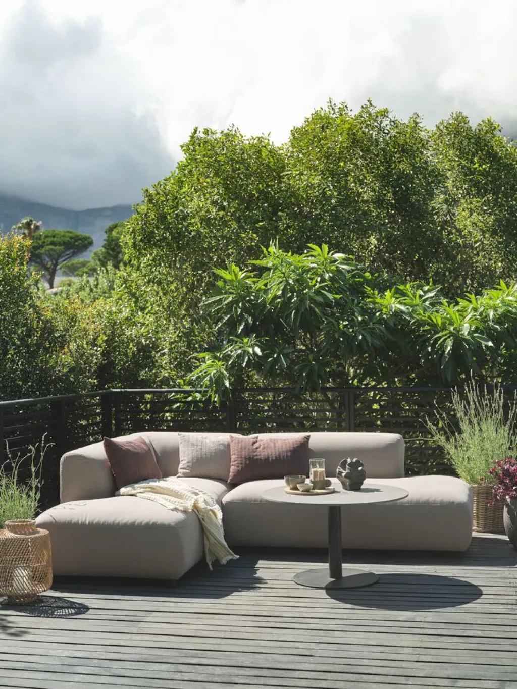 Mesas De Jardín|Muebles De Jardín>JYSK HELAGSMesa auxiliar HELAGS Ø85xA50 negro