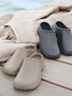 Pantuflas><noscript><img width=