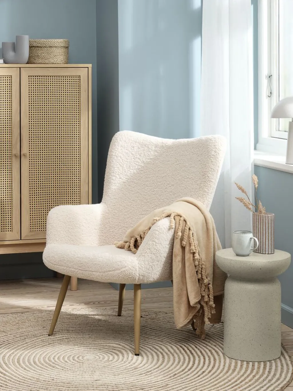 Sillones>JYSK HUNDESTEDSillón HUNDESTED felpa blanco crudo/color roble natural Blanco roto