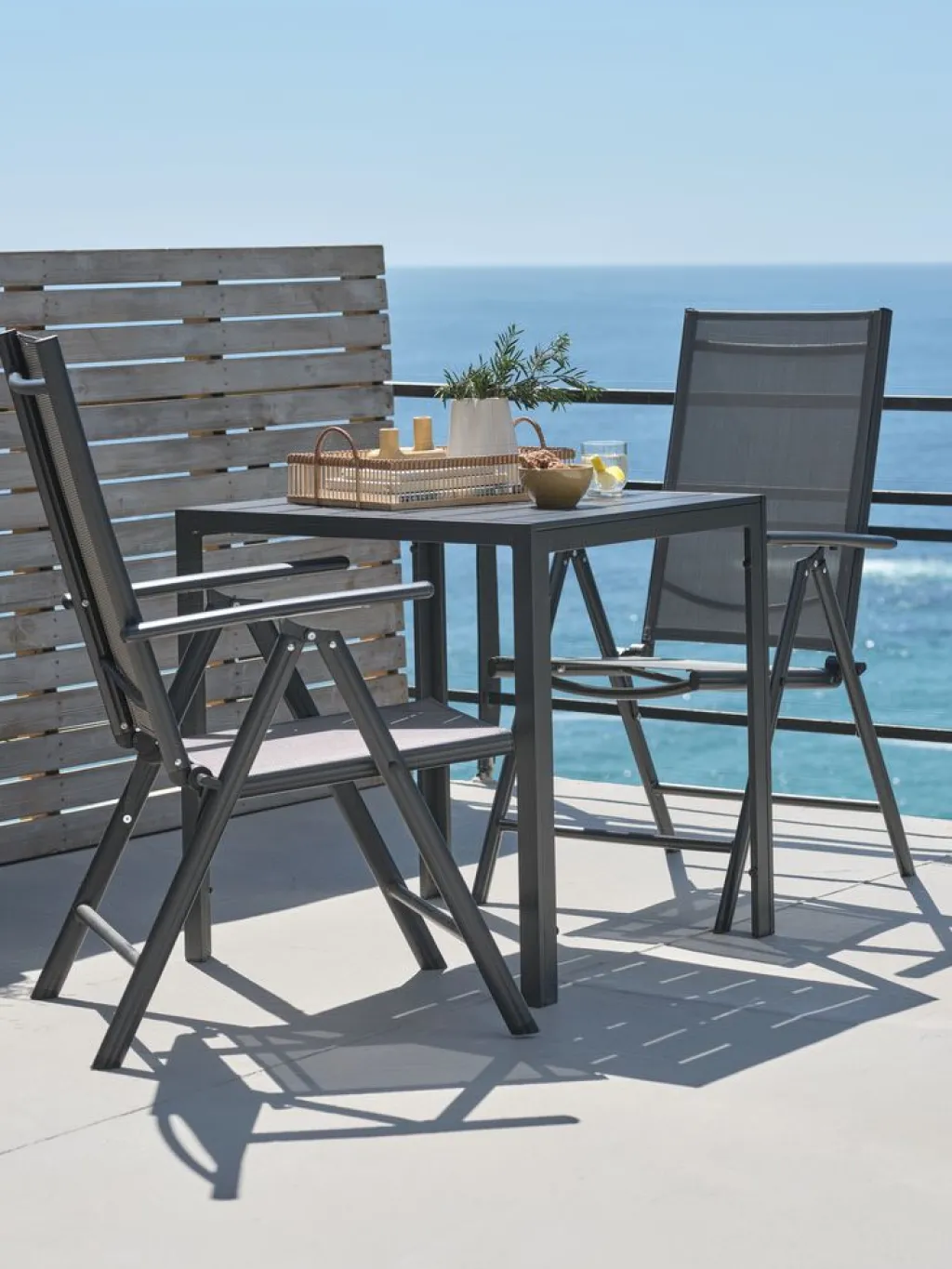 Conjuntos Mesa Y Sillas De Jardín>JYSK JERSORE + MELLBYMesa JERSORE L70 + 2 sillas MELLBY negro