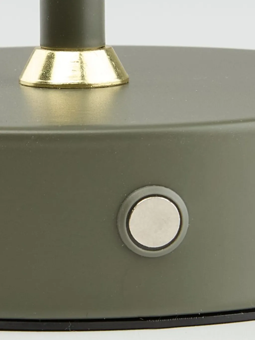 Iluminación Decorativa>JYSK KENTLámpara a pilas KENT Ø16xA25cm verde táctil y temporizador Verde oliva