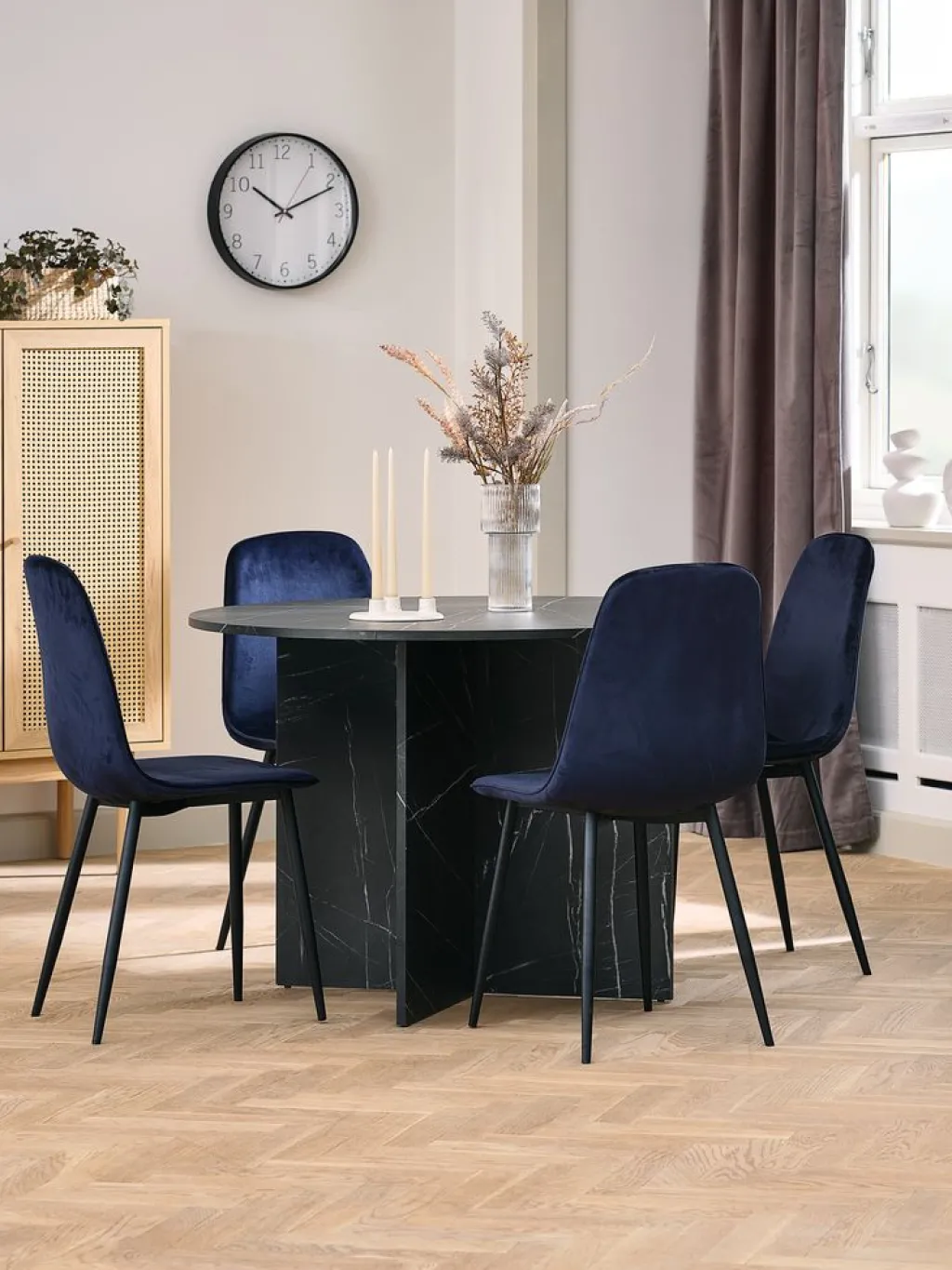 Mesas De Comedor>JYSK KRONDALMesa de comedor KRONDAL Ø110 color mármol negro Negro+Mármol