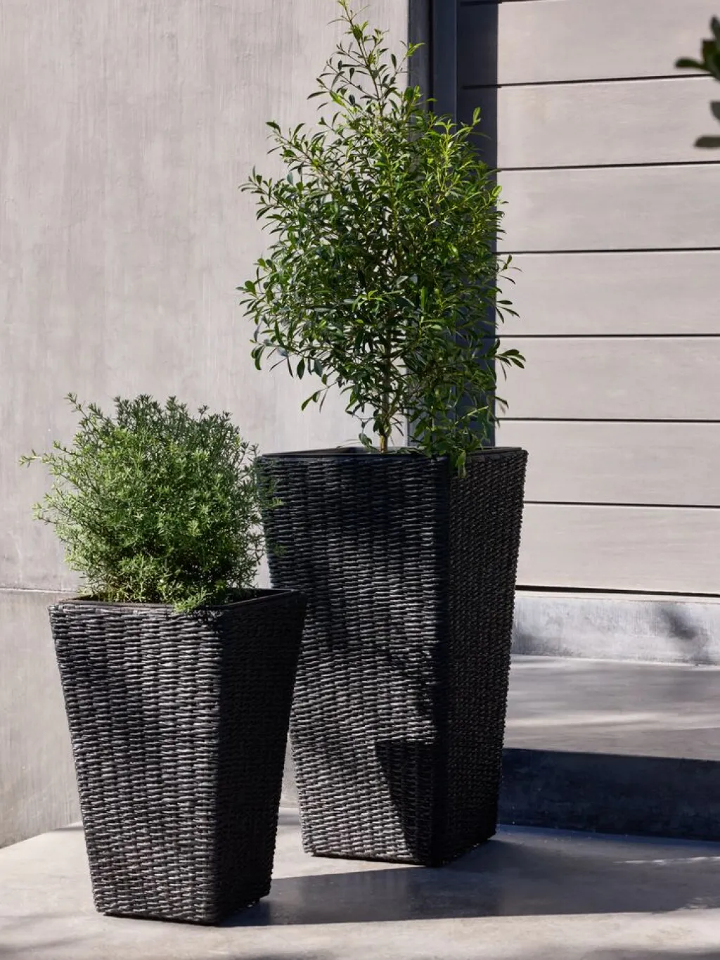 Maceteros>JYSK KUBBCesto de jardín KUBB A36xL36xA70 Negro