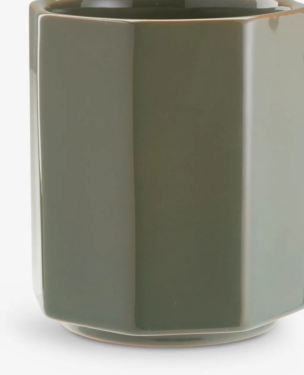 Macetas>JYSK LUCASMaceta LUCAS Ø14xA16cm verde oscuro