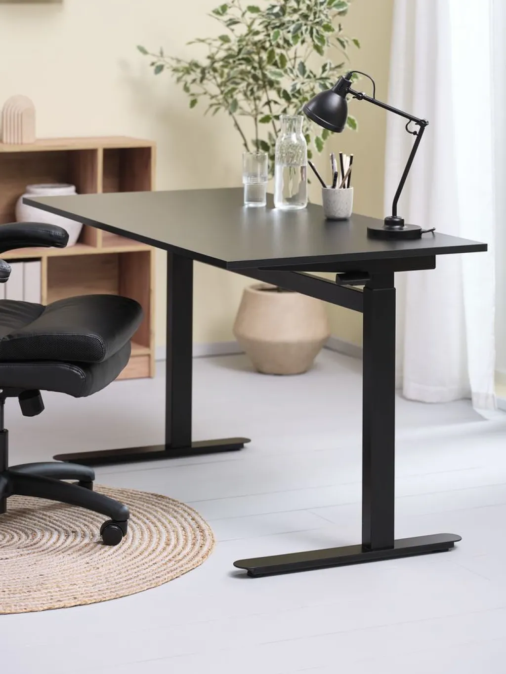 Escritorios|Escritorios Elevables>JYSK LUNDTOFTEscritorio elevable gas LUNDTOFT 70x130 Negro
