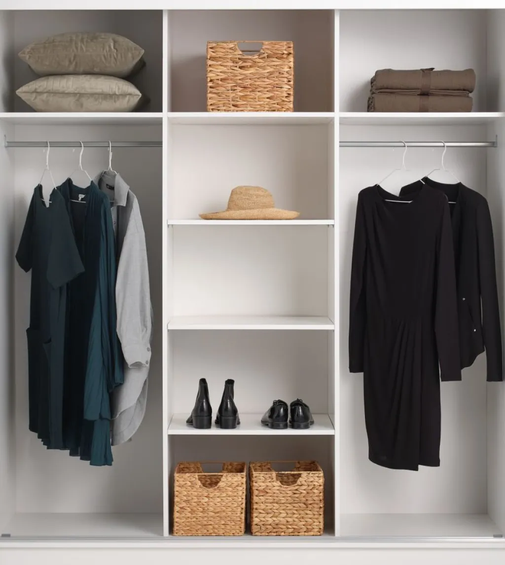 Armarios|Todos Los Armarios>JYSK ODDERArmario ODDER 179x201 3 puertas correderas con espejo Blanco