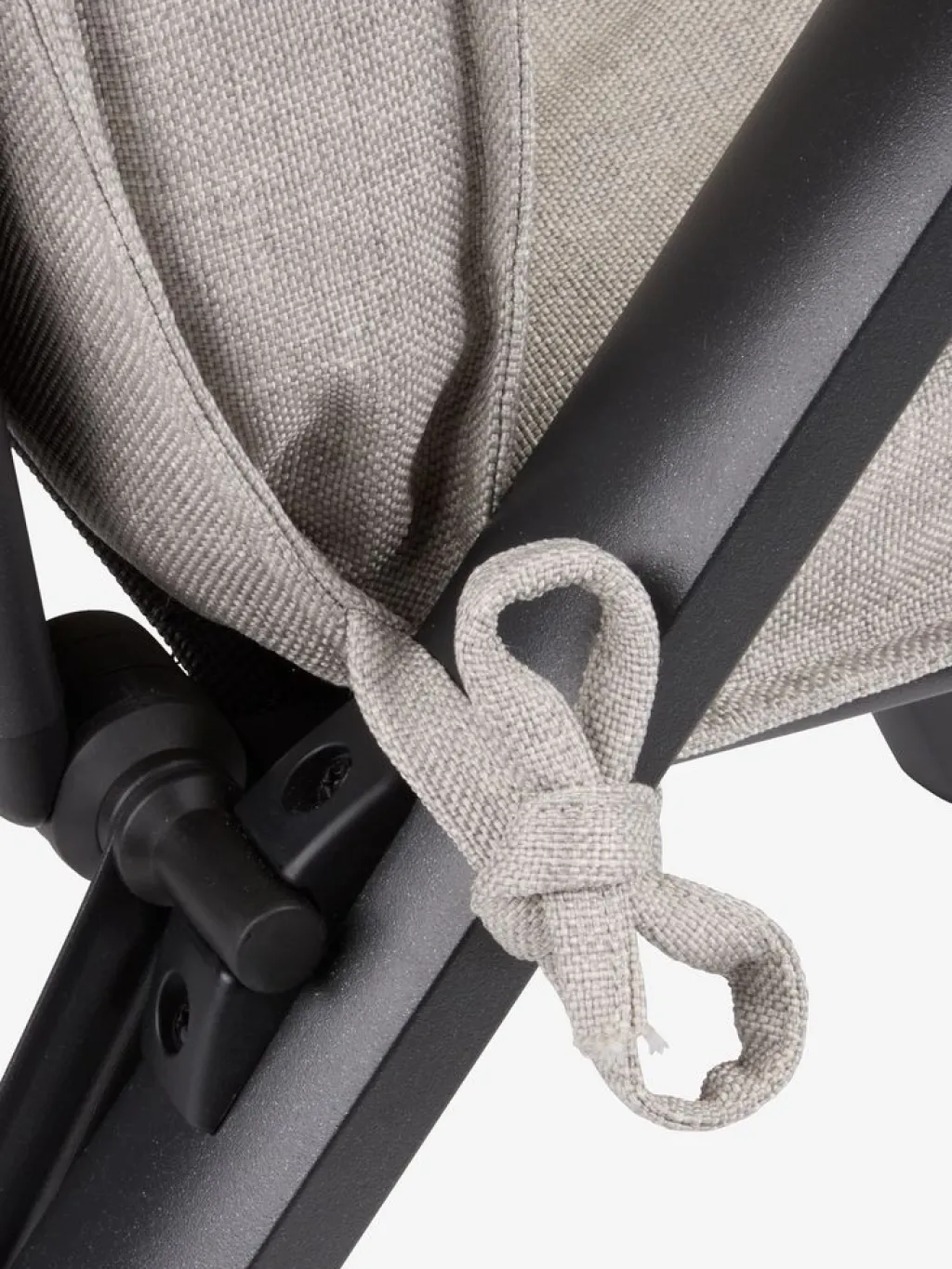 Cojín Para Silla Reclinable|Cojines Para Palé>JUTLANDIA REBSENGECojín de jardín para silla reclinable REBSENGE Gris claro