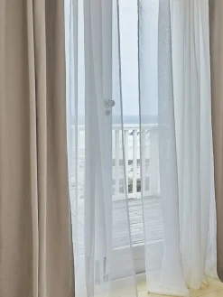 Cortinas Gruesas><noscript><img width=