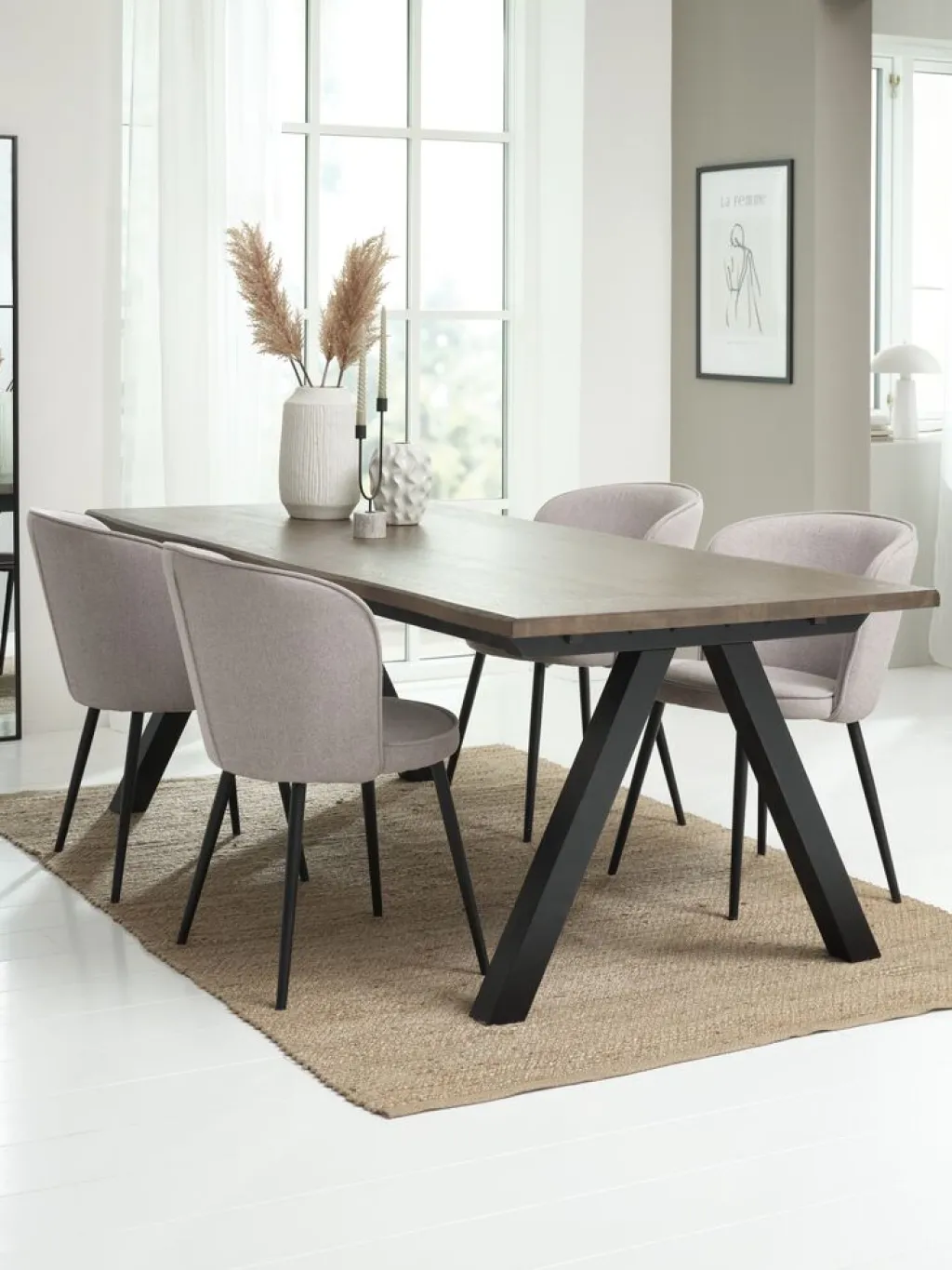 Mesas De Comedor|Conjuntos De Comedor>JYSK SANDBY + RISSKOVMesa SANDBY L210 roble oscuro + 4 sillas RISSKOV gris claro Roble oscuro+Negro