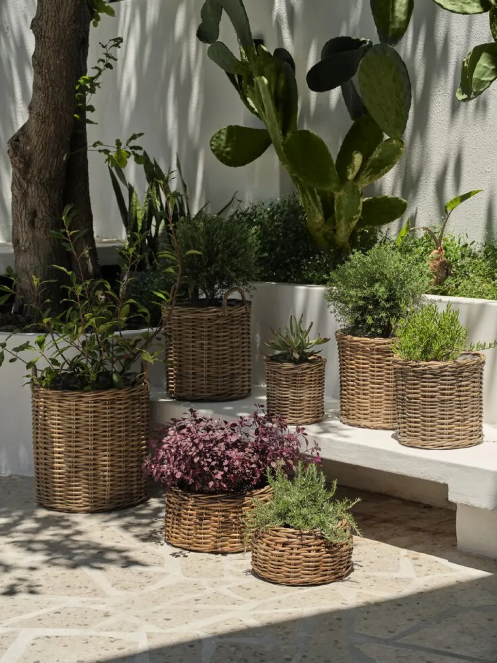 Maceteros>JYSK SANSEBIECesto de jardín SANSEBIE Ø40/33/25 kubu natural 3 unidades