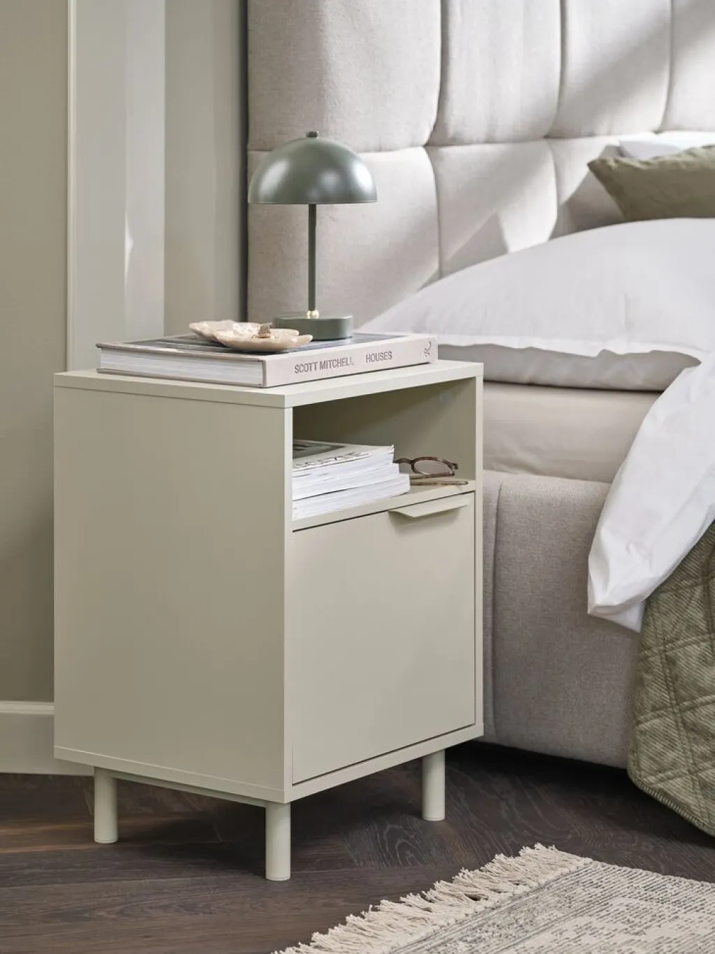 Mesitas De Noche|Mesitas De Noche>JYSK SKAVEMesita de noche SKAVE 1 puerta beis
