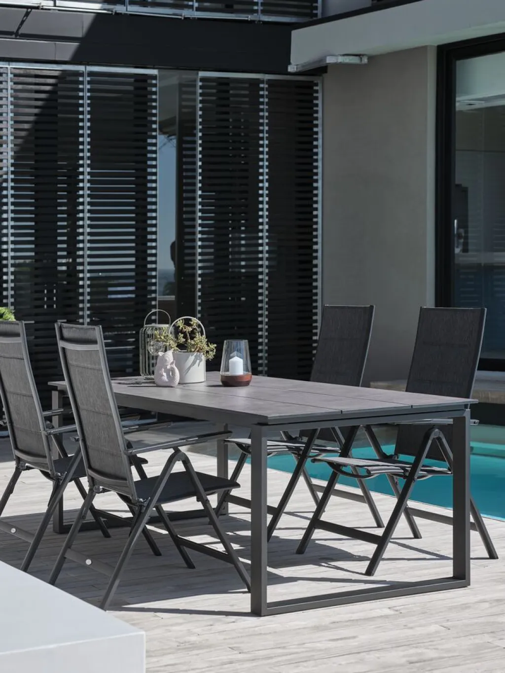 Conjuntos Mesa Y Sillas De Jardín>JUTLANDIA SONNERUP + MYSENMesa SONNERUP L215 + 4 sillas MYSEN gris
