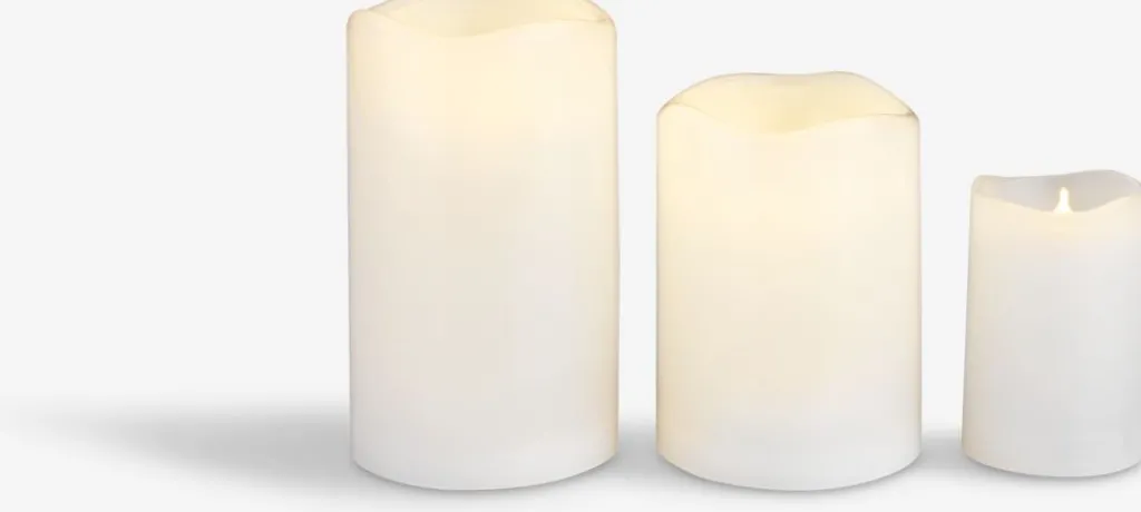 Velas LED>JYSK SORENVela pilar LED SOREN Ø8xA10cm blanco