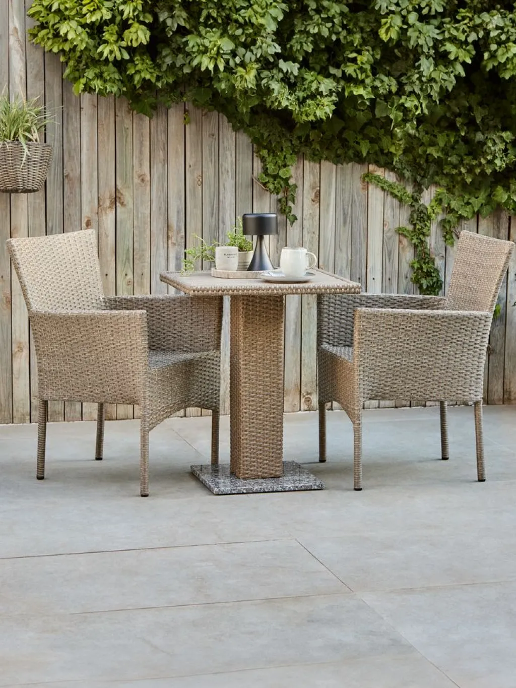 Conjuntos Mesa Y Sillas De Jardín>JYSK THY + AIDTMesa THY L60 + 2 sillas AIDT natural
