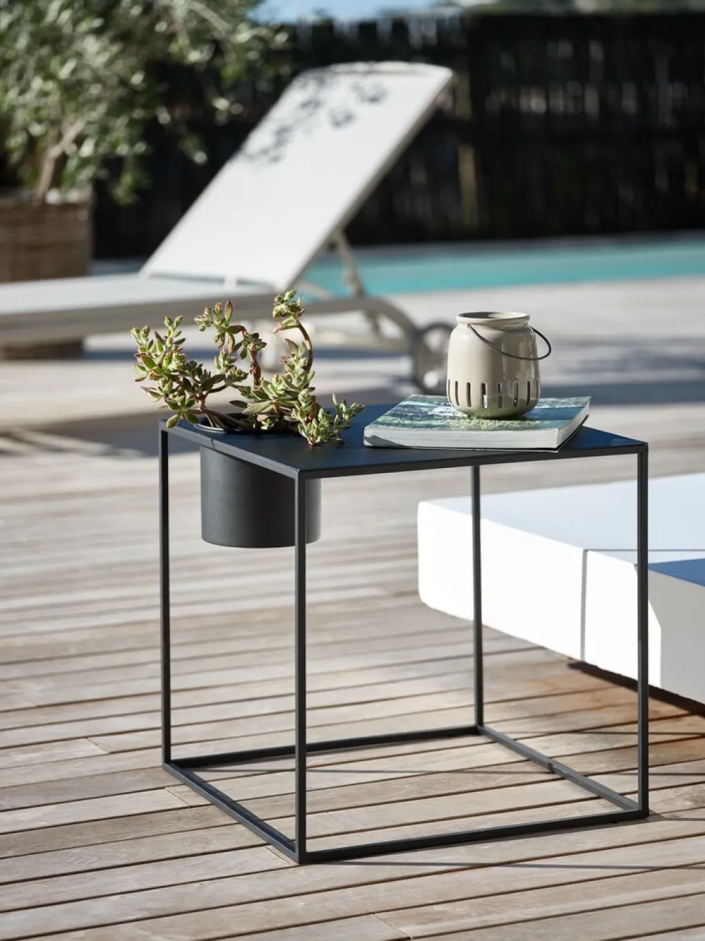 Decoración De Jardín>JYSK TORNSANGERMesa auxiliar TORNSANGER A45xL45 negro