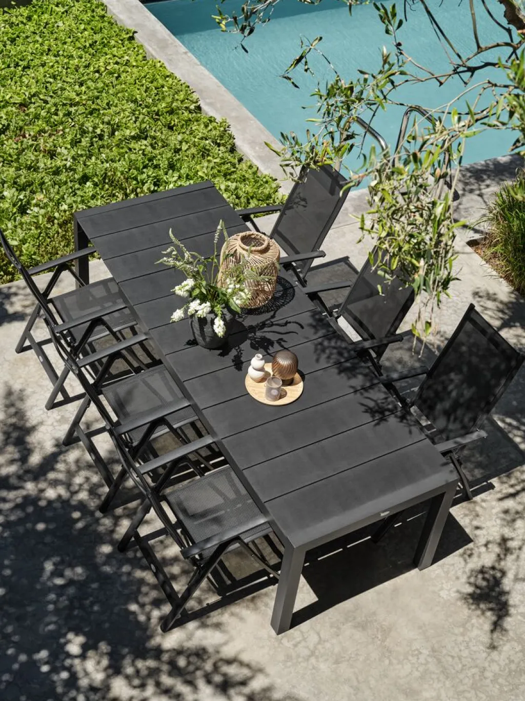 Conjuntos Mesa Y Sillas De Jardín>JUTLANDIA TYDAL + LOMMAMesa TYDAL L208/272 + 4 sillas LOMMA negro
