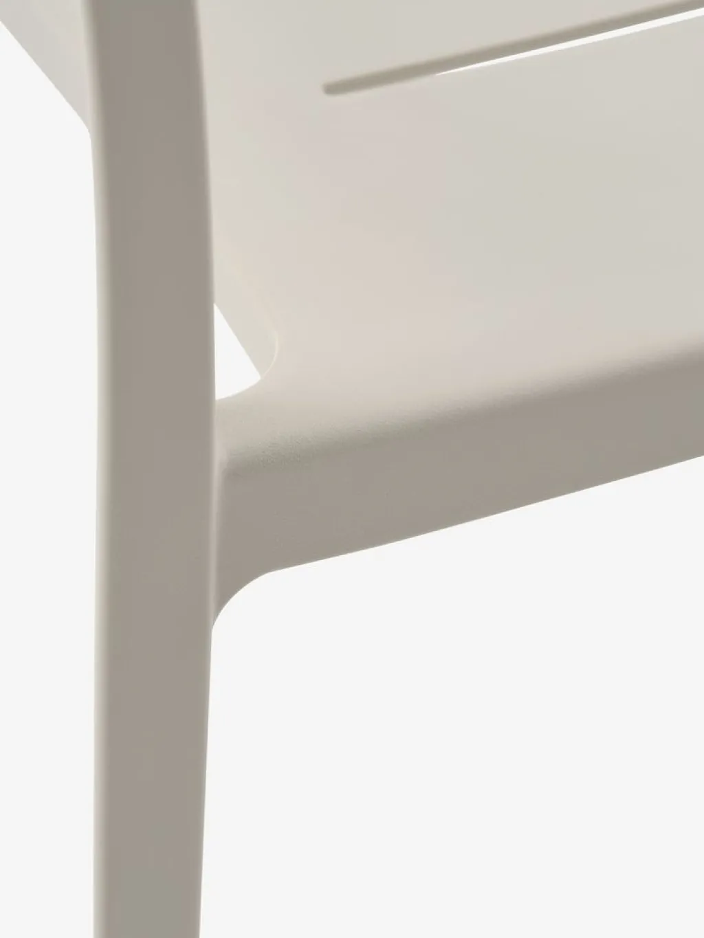 Conjuntos Mesa Y Sillas De Jardín>JYSK VAMDRUP + INGSTRUPMesa VAMDRUP Ø70 + 2 sillas INGSTRUP beis Beige