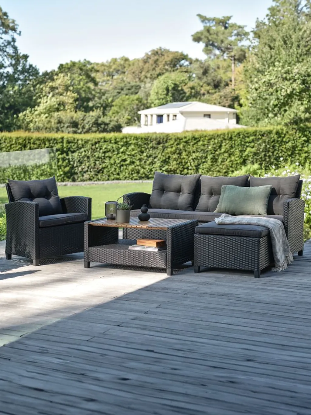 Conjuntos Mesa Y Sillas De Jardín|Muebles De Jardín>JYSK VENConjunto muebles jardín VEN 4 plazas con chaise longue Negro