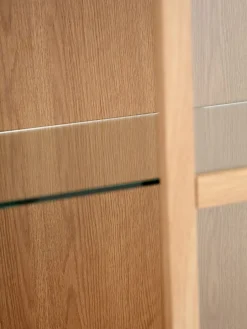 Vitrinas|Vitrinas>Royal Oak VESTERBYVitrina VESTERBY alta 2 puertas Roble natural